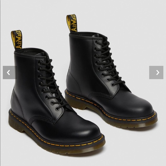 Dr.Martens 1460 smooth leather lace up boot size 7 - Picture 2 of 4